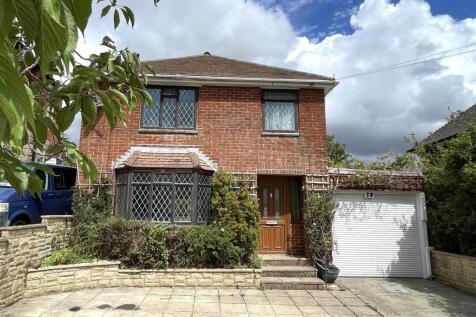 Thistlebarrow Road, Salisbury SP1 3 bed detached house for sale