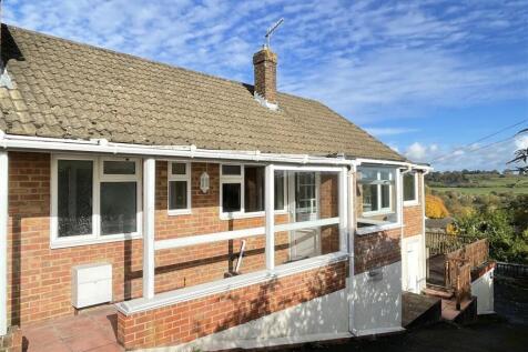 3 bedroom semi-detached bungalow for sale