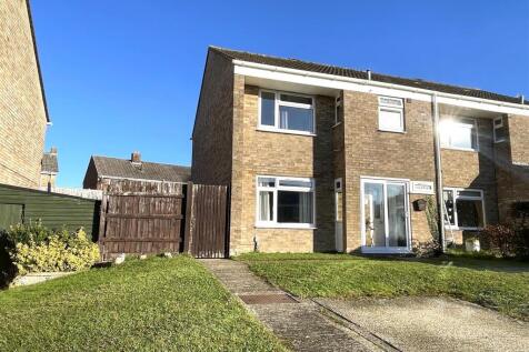 Boundary Road, Salisbury SP1 3 bed semi