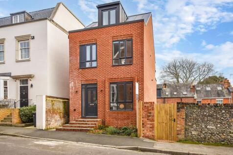 Edgar Road, Winchester 3 bed detached house for sale