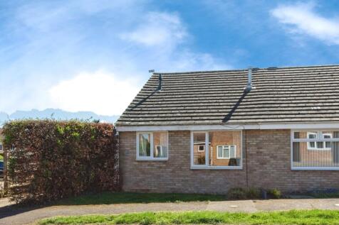 2 bedroom bungalow for sale