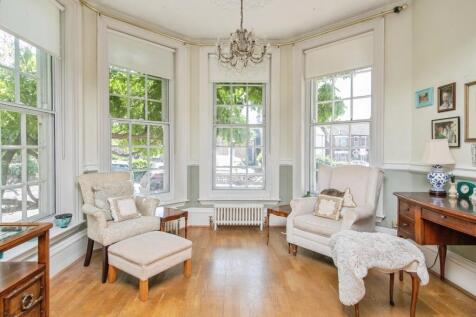 10 bedroom detached house for sale