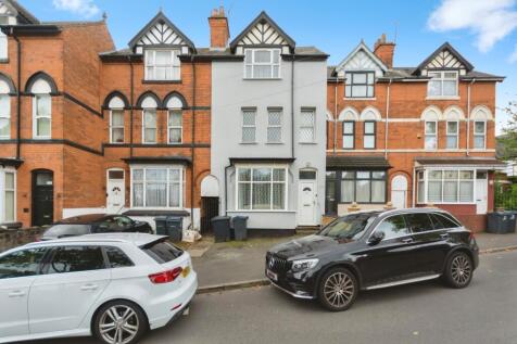 5 bedroom terraced house for sale