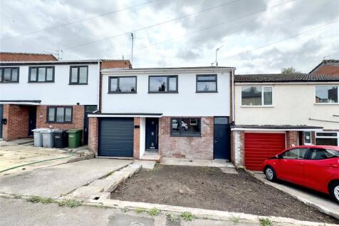 4 bedroom mews property for sale