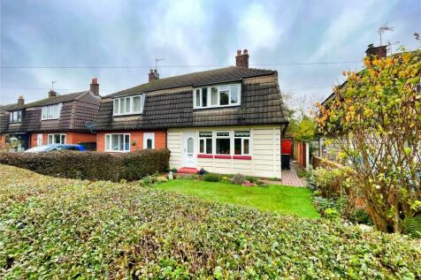 3 bedroom semi-detached house for sale