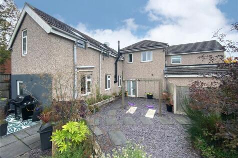 5 bedroom semi-detached house for sale