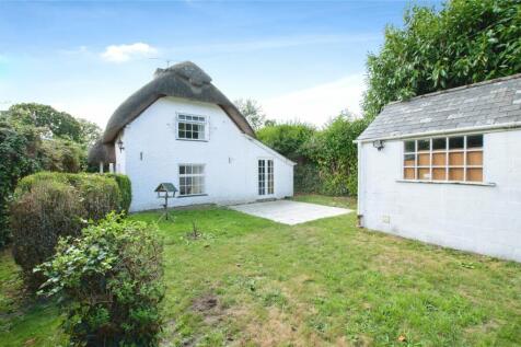 2 bedroom detached house for sale