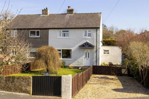 12 Goodenber Crescent, Bentham 3 bed semi
