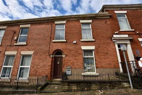 5 bedroom terraced house for sale