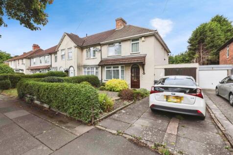 3 bedroom end of terrace house for sale