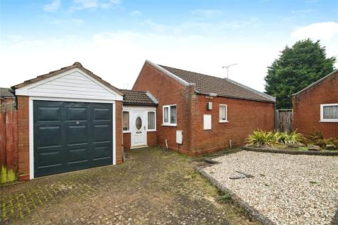 2 bedroom bungalow for sale