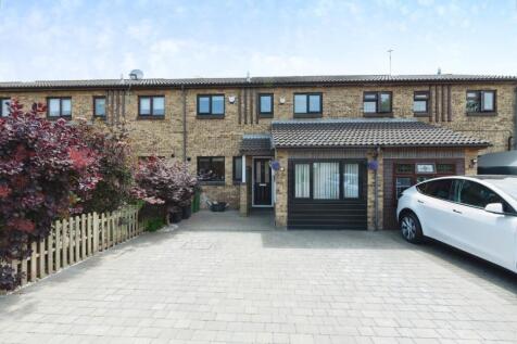 4 bedroom terraced house for sale