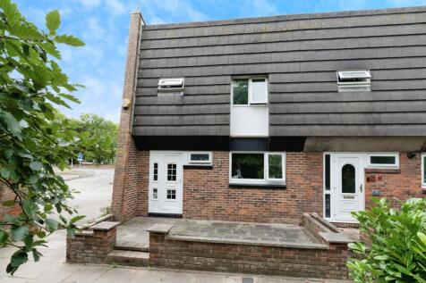 3 bedroom end of terrace house for sale