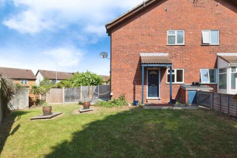 1 bedroom semi-detached house for sale