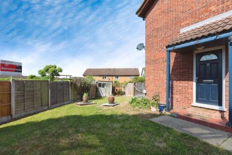 1 bedroom semi-detached house for sale