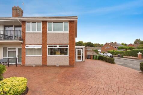 3 bedroom maisonette for sale