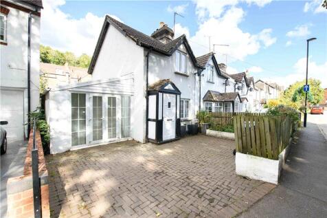 2 bedroom semi-detached house for sale