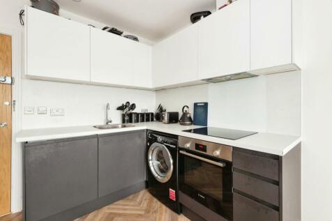 1 bedroom flat for sale