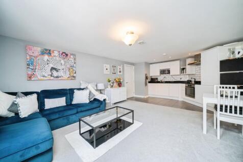 1 bedroom flat for sale