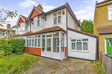 4 bedroom semi-detached house for sale