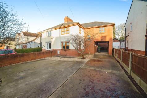 4 bedroom semi-detached house for sale