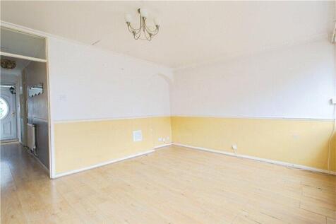 4 bedroom end of terrace house for sale