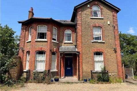 Detached house for sale