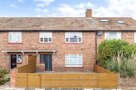 4 bedroom terraced house for sale
