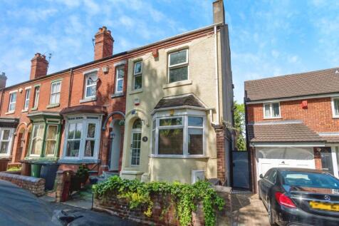 2 bedroom end of terrace house for sale