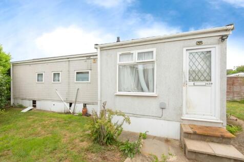 1 bedroom detached house for sale