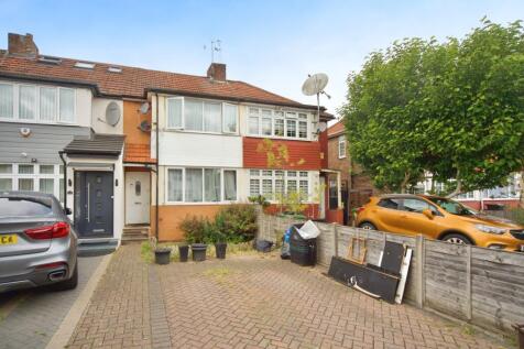 3 bedroom terraced house for sale