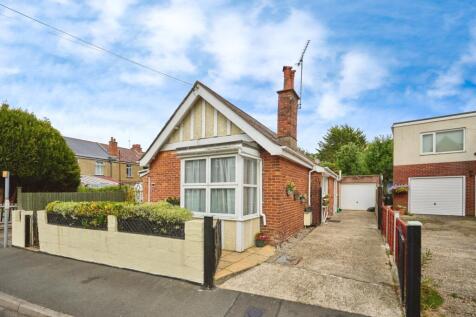 2 bedroom bungalow for sale