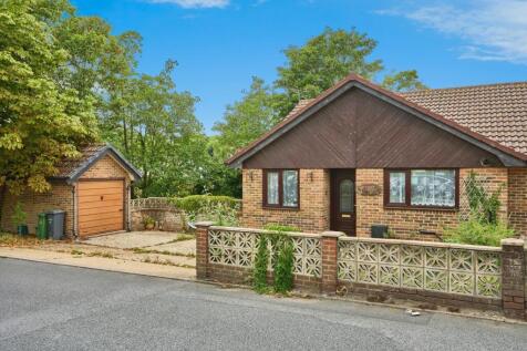 2 bedroom bungalow for sale