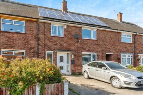 3 bedroom terraced house for sale