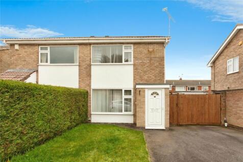 2 bedroom semi-detached house for sale