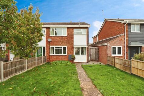 3 bedroom end of terrace house for sale
