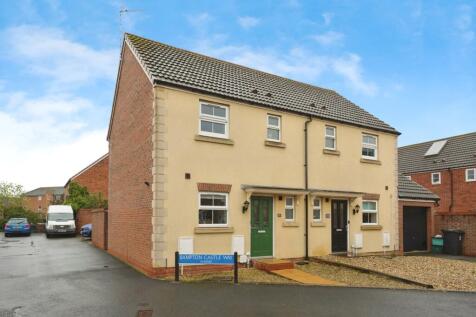 2 bedroom semi-detached house for sale
