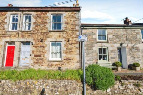 5 bedroom terraced house for sale