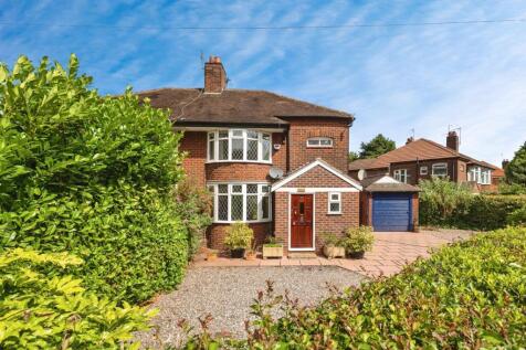 3 bedroom semi-detached house for sale