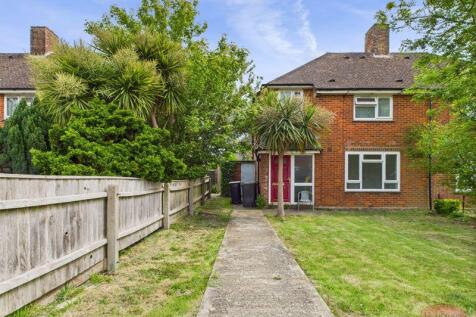 Draper Road, Somerford 1 bed flat for sale