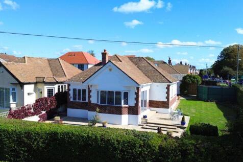 Stanpit, Christchurch 3 bed bungalow for sale