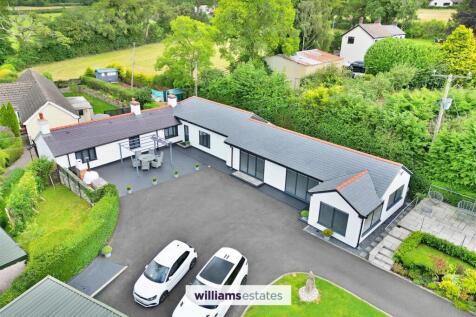 2 bedroom detached bungalow for sale