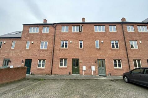 4 bedroom terraced house for sale