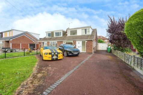 4 bedroom semi-detached house for sale