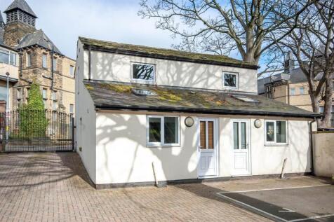 3 Wentworth Terrace, Wakefield WF1 1 bed maisonette for sale