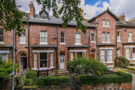 7 bedroom terraced house for sale