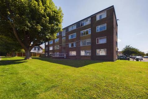 2 bedroom maisonette for sale