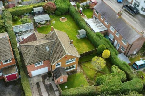 Cherry Close, Arnold 5 bed detached house for sale