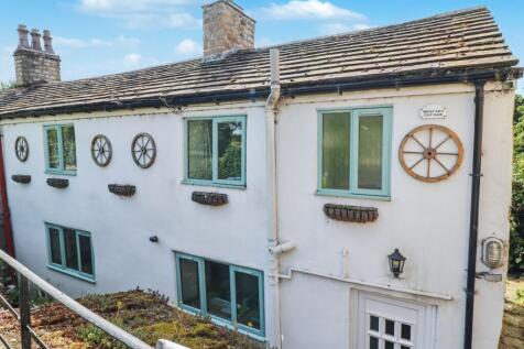 2 bedroom semi-detached house for sale