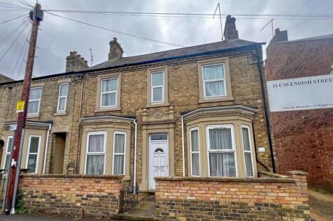 3 bedroom flat for sale